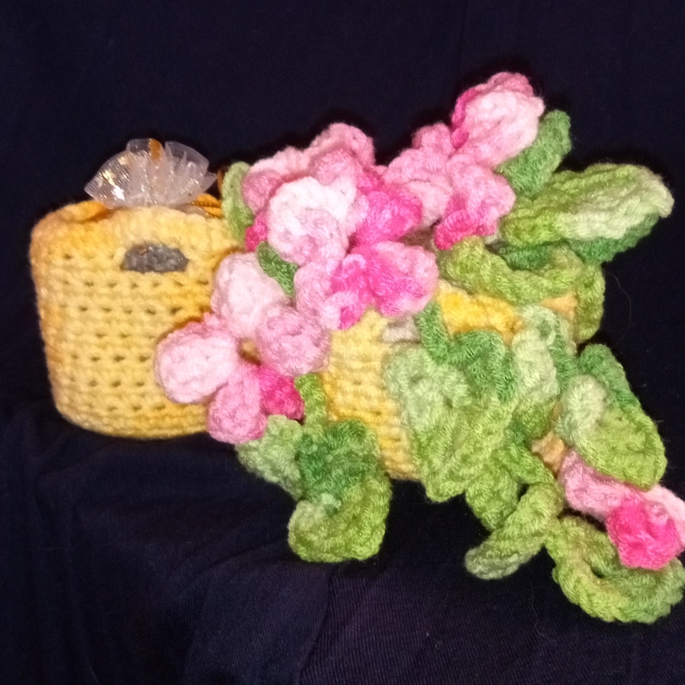 Faux Floral Crochet Mini Purse Ornament (Scented)